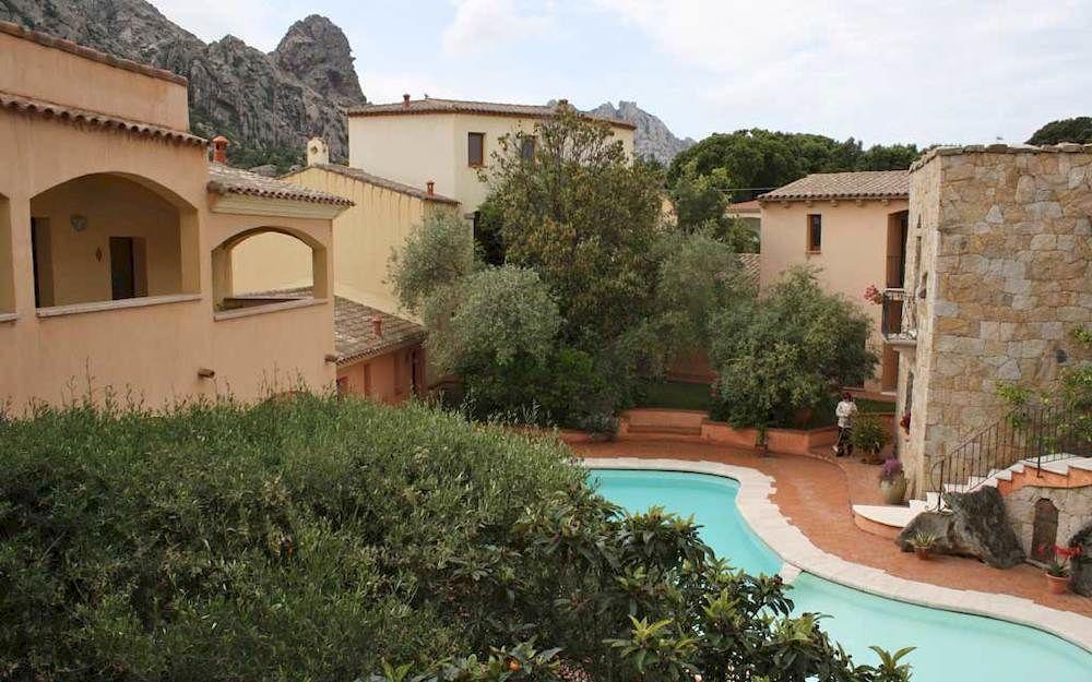 Hotel San Pantaleo Exterior photo
