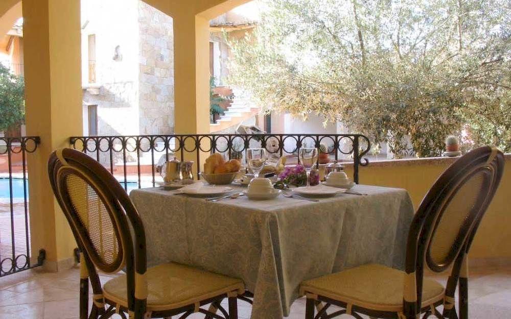 Hotel San Pantaleo Exterior photo